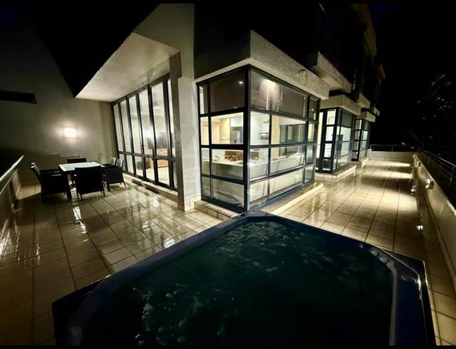 3 BEDROOM APARTMENT FOR SALE IN UMDLOTI BEACH